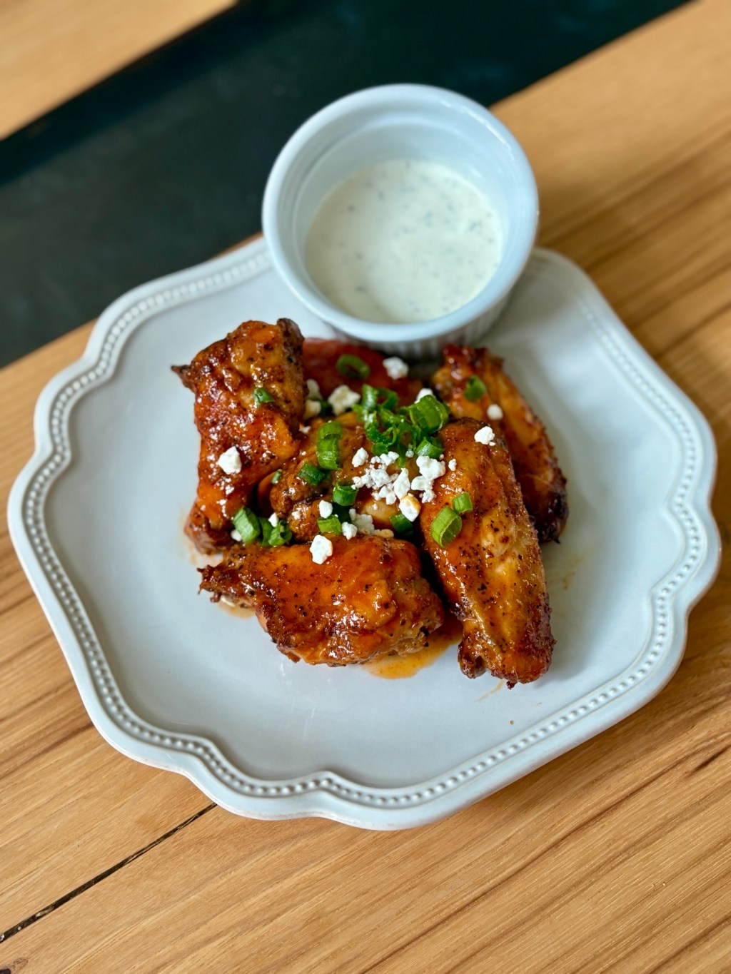 Hot Shot Wings – A Game Day Favorite with a Sweet Heat&nbsp;Twist